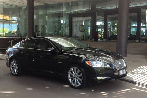 Jaguar Limousine Transfer Cairns Airport To City Or Return - Attractions Perth 5