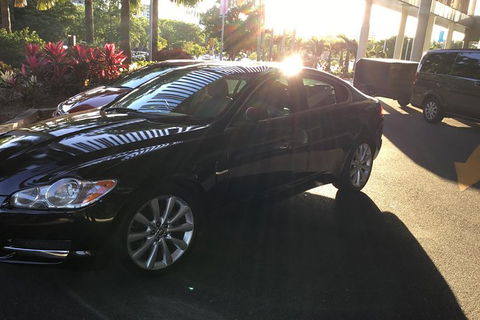 Jaguar Limousine Transfer Cairns Airport To City Or Return - Attractions Perth 6