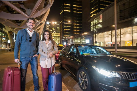 Cairns Airport (CNS) Arrival Transfer (CNS Airport To Cairns Hotels Or Address) - Attractions Perth 0