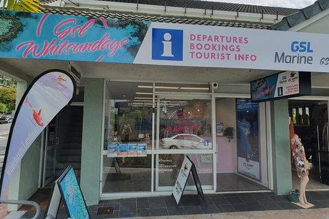 Reef & Whitehaven Landing - Attractions Perth 3