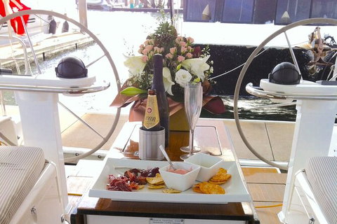 Sailing Curlew Escape On Moreton Bay - Attractions Perth 1