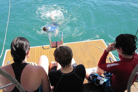 Sailing Curlew Escape On Moreton Bay - Attractions Perth 12