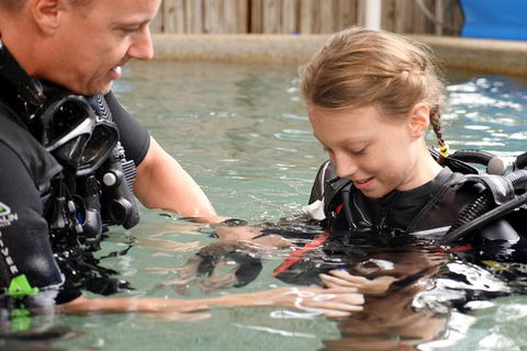 Scuba Kids- Padi Bubblemaker Course - Attractions Perth 1