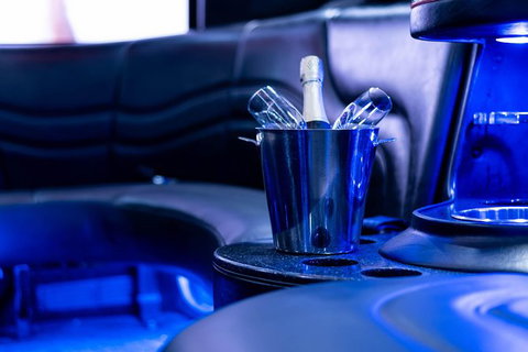 Hummer Limousine - Attractions Perth 3