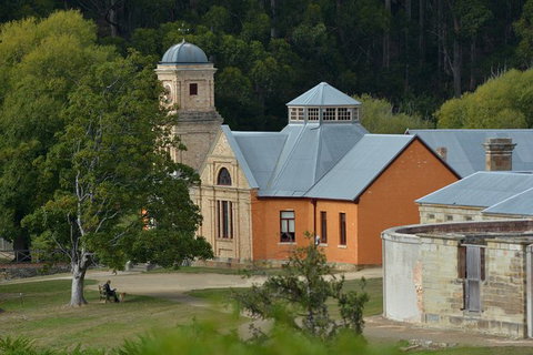 Colonial Tasmania Small Group Tour - Attractions Perth 0