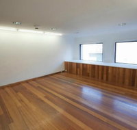 Raglan Street Gallery - Attractions Perth