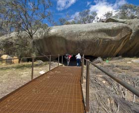 Mulka's Cave - Attractions Perth 0