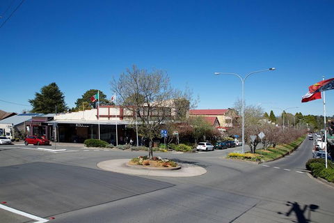 Private Blue Mountains Escape The Crowds SUV Tour - Attractions Perth 4