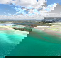Deluxe Seaplane Tour Noosa to Glasshouse Adventure for 2 with Photobook - Attractions Perth