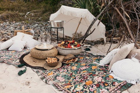 A Picnic In Byron Bay - Attractions Perth 3