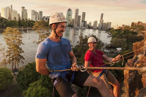 Abseiling The Kangaroo Point Cliffs In Brisbane - Attractions Perth 5