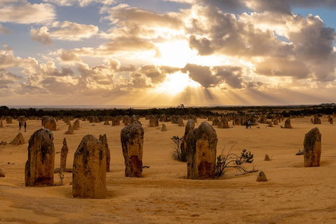 Pinnacle Desert Sunset And Night-time Stargazing Tour From Perth - Attractions Perth 0