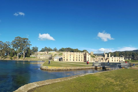 7-Day Super Value Tour Of Tasmania: Explore Tasmania's West And East Coasts - Attractions Perth 4