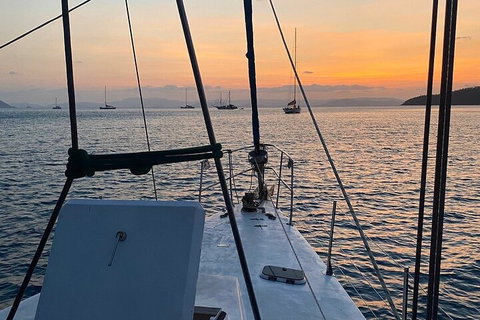 2 Night Small Group Whitsundays Sailing Adventure Aboard Mandrake - Attractions Perth 2