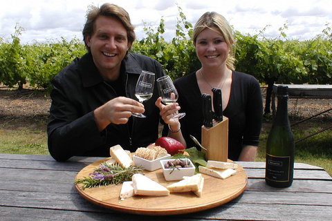 Swan Valley Tour From Perth: Wine, Beer And Chocolate Tastings - Attractions Perth 4