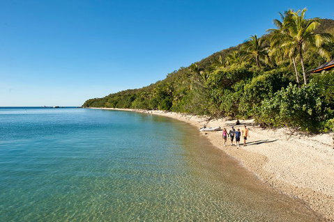 Fitzroy Island Catamaran Transfers From Cairns - Attractions Perth 2