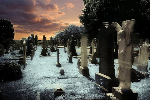 Southport Cemetery Paranormal Activity Tour QUEENSLAND - Attractions Perth 1