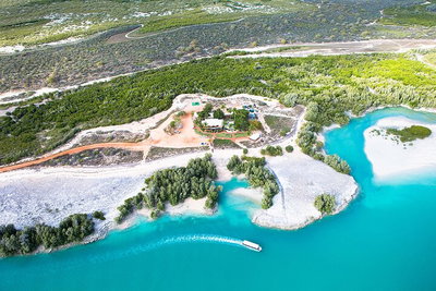 Half-Day Willie Creek Pearl Farm Tour with Helicopter Flight