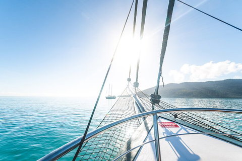 2 Night Whitsunday Islands Cruise On New Horizon From Airlie Beach - Attractions Perth 2