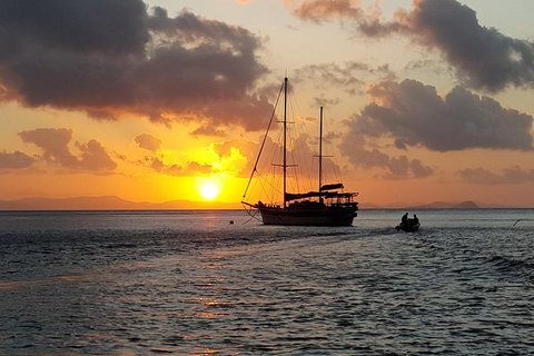 2-Day Whitsundays Sailing Adventure: SV Whitehaven - Attractions Perth 4