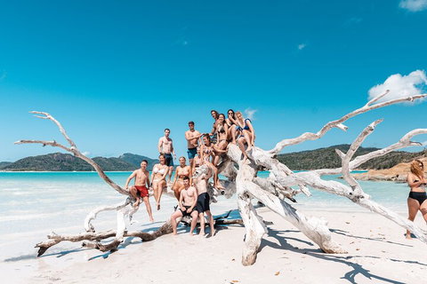 4 Day & 3 Night Whitsunday Islands & Outer Reef Sailing Adventure On Condor - Attractions Perth 0