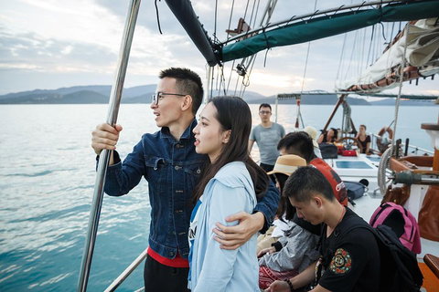 Whitsunday Islands Private Sailing Experience With Snorkeling & Langford Reef - Attractions Perth 2