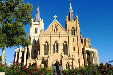 Perth Scavenger Hunt: Perched On A Swan - Attractions Perth 1