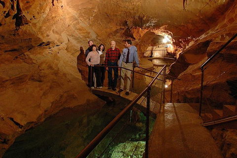 Private Tour: Jenolan Caves & Blue Mountains In A Day - Attractions Perth 3