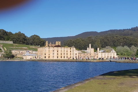 6-Day Hearty Tasmania Tour (Tasmania In A Circle) - Attractions Perth 2