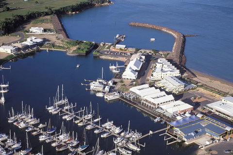 Darwin Shore Excursion: Hop-on Hop-off Bus Tour - Attractions Perth 3